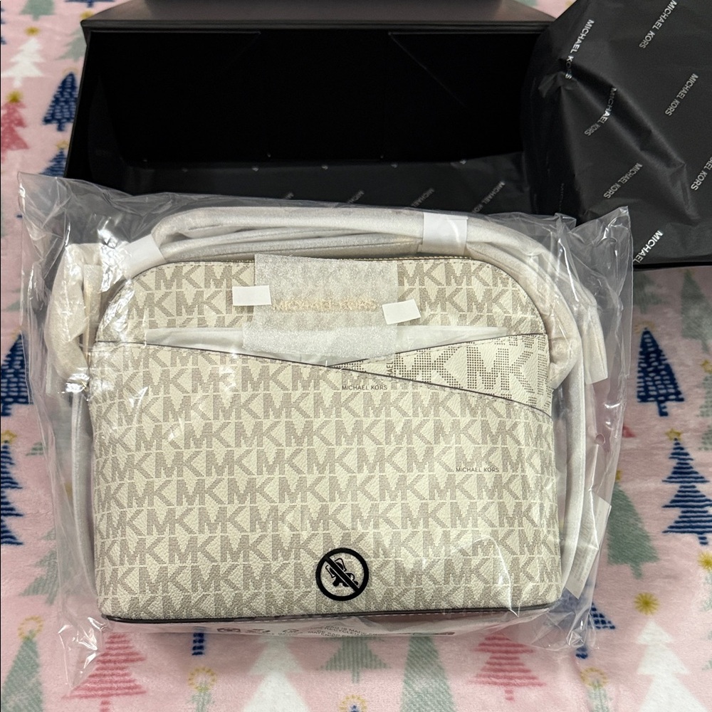 Michael Kors Cream Logo Women's Bag